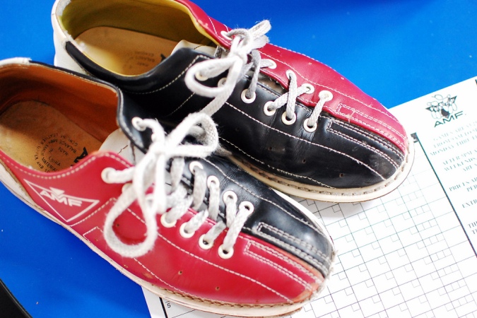 Purchase on sale bowling shoes